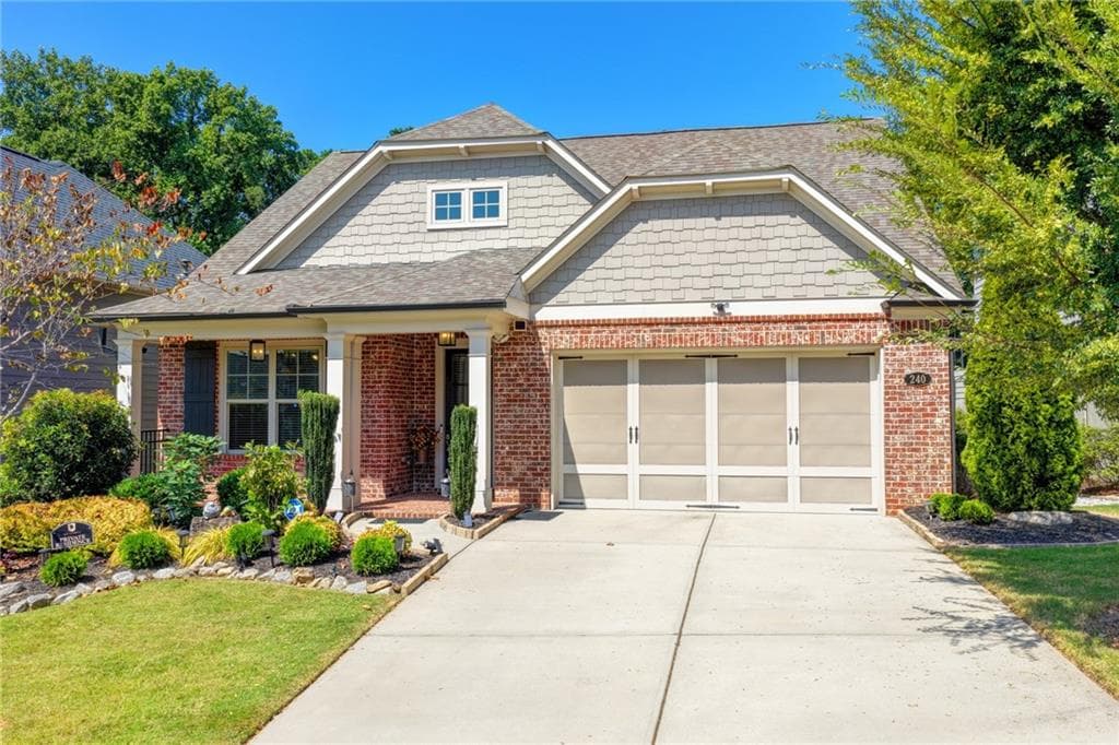 3 bedroom, 2 bathroom, 1,938 sq ft single family residence for sale at 240 Wildcat Ridge Drive, Suwanee, GA 30024 — photo 2