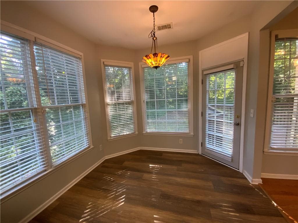 4 bedroom, 3 bathroom, 3,063 sq ft single family residence for sale at 3338 Maxwell Drive, Marietta, GA 30060 — photo 6
