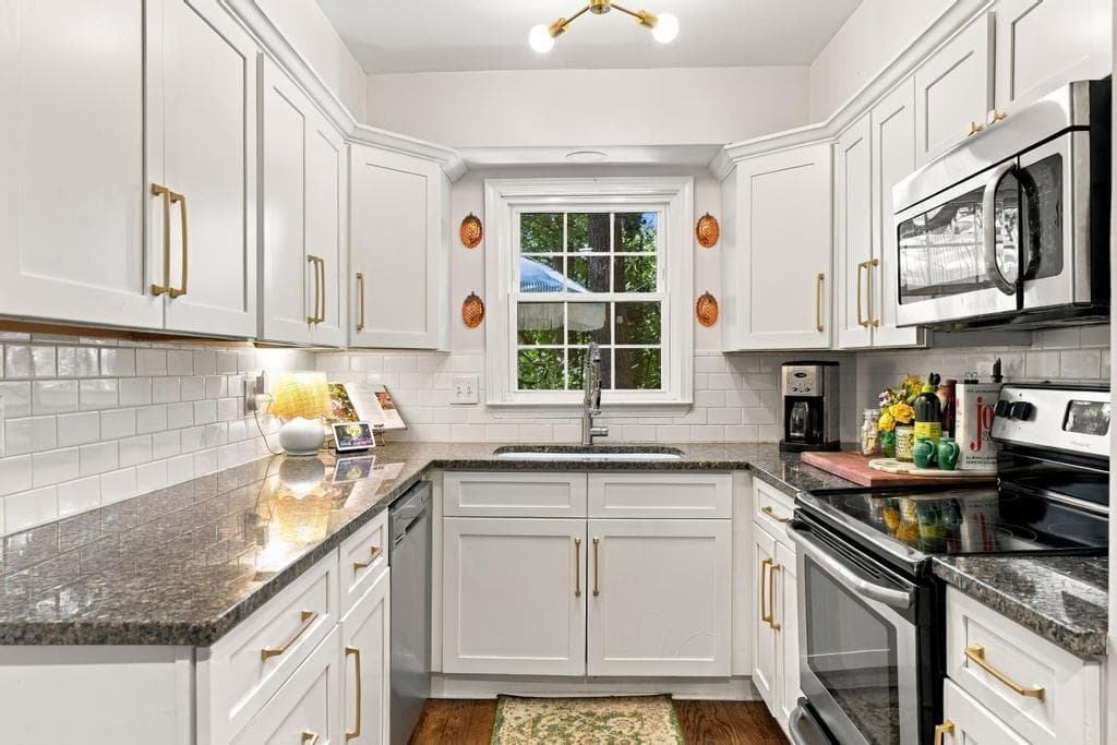 2 bedroom, 3 bathroom, 1,288 sq ft townhouse for sale at 166 Elysian Way, Atlanta, GA 30327 — photo 6