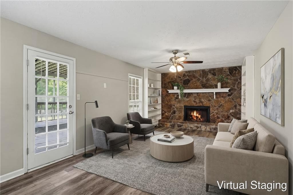 3 bedroom, 2 bathroom, 2,088 sq ft single family residence for sale at 125 Beacon Drive, Fayetteville, GA 30215 — photo 3