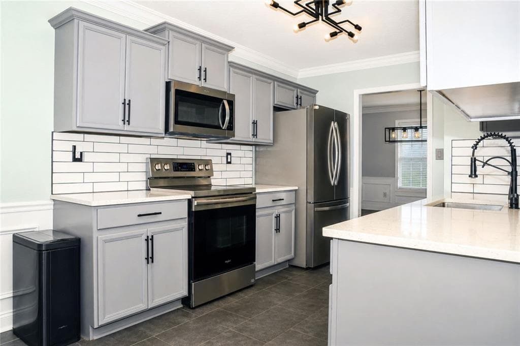 3 bedroom, 3 bathroom, 2,338 sq ft single family residence for sale at 114 Waterbury Lane, Braselton, GA 30517 — photo 9