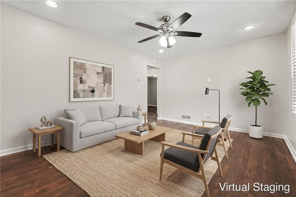 3 bedroom, 2 bathroom, 1,066 sq ft single family residence for sale at 1140 Vonda Lane, Mableton, GA 30126 — photo 3