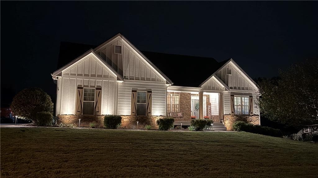 6 bedroom, 4 bathroom, 4,690 sq ft single family residence for sale at 363 Durham Drive, Hoschton, GA 30548 — photo 4