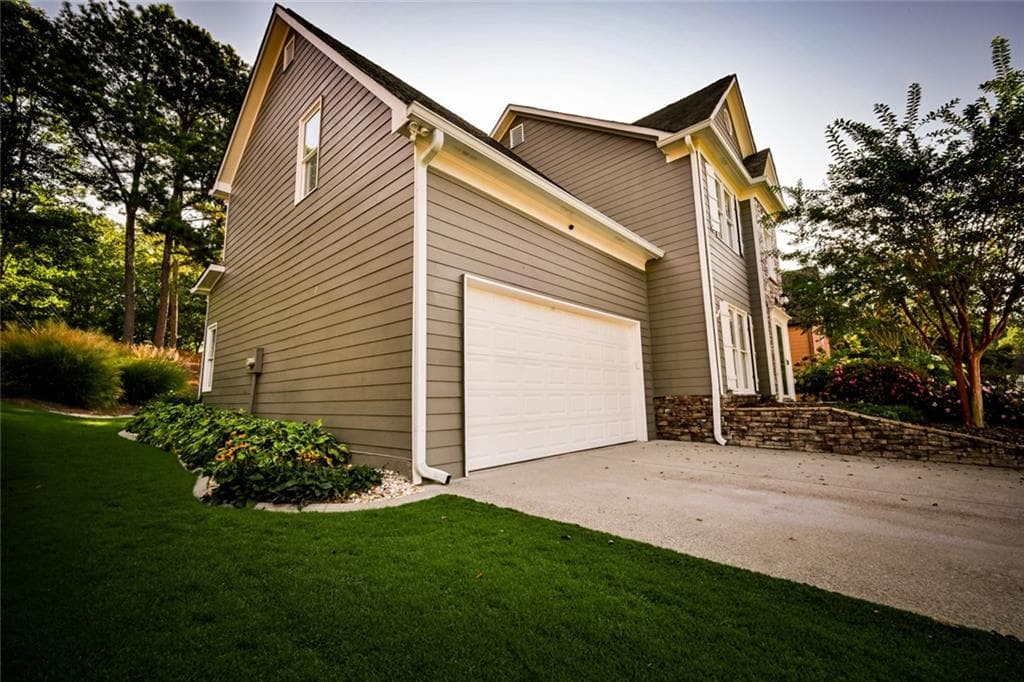 5 bedroom, 3 bathroom, 2,208 sq ft single family residence for sale at 3438 RIDGEMILL Circle, Dacula, GA 30019 — photo 6