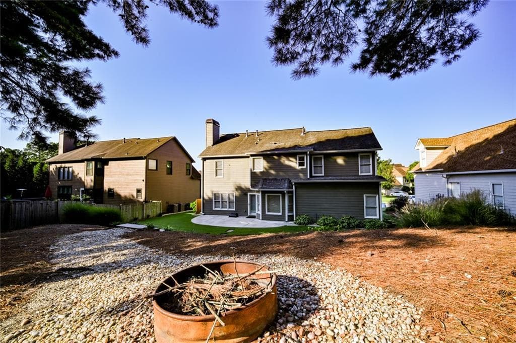 5 bedroom, 3 bathroom, 2,208 sq ft single family residence for sale at 3438 RIDGEMILL Circle, Dacula, GA 30019 — photo 9