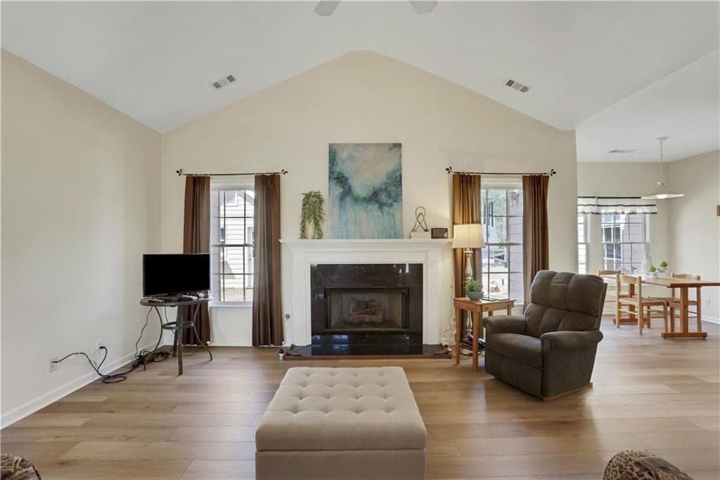 3 bedroom, 2 bathroom, 1,931 sq ft single family residence for rent at 6505 DANIEL Court, Cumming, GA 30040 for $2,950 a month — photo 6