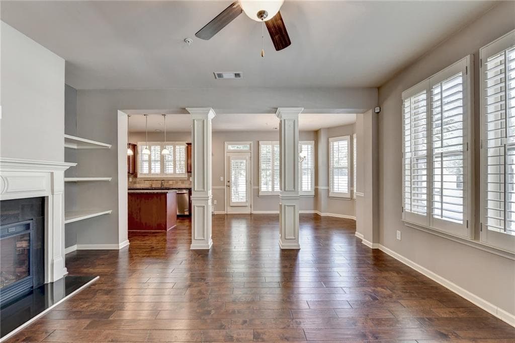 3 bedroom, 3 bathroom, 2,004 sq ft townhouse for sale at 2414 Attewood Drive, Buford, GA 30519 — photo 7