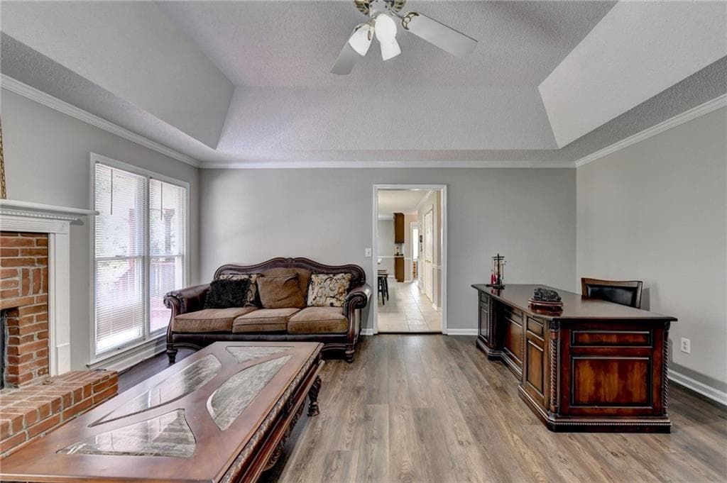6 bedroom, 4 bathroom, 4,044 sq ft single family residence for sale at 1975 Wynfield Point Drive, Buford, GA 30519 — photo 10