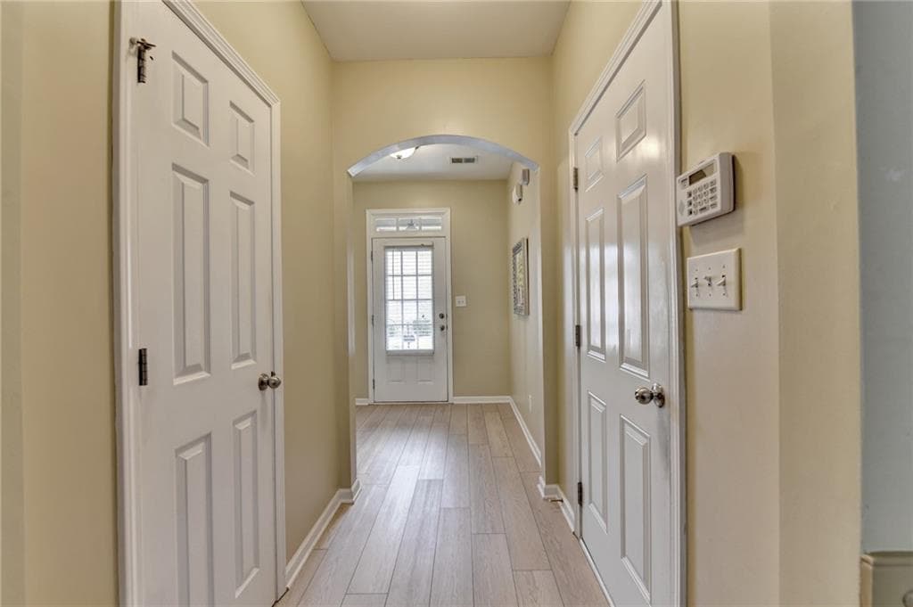 2 bedroom, 3 bathroom, 1,798 sq ft townhouse for sale at 2726 Beynon Lane, Suwanee, GA 30024 — photo 5
