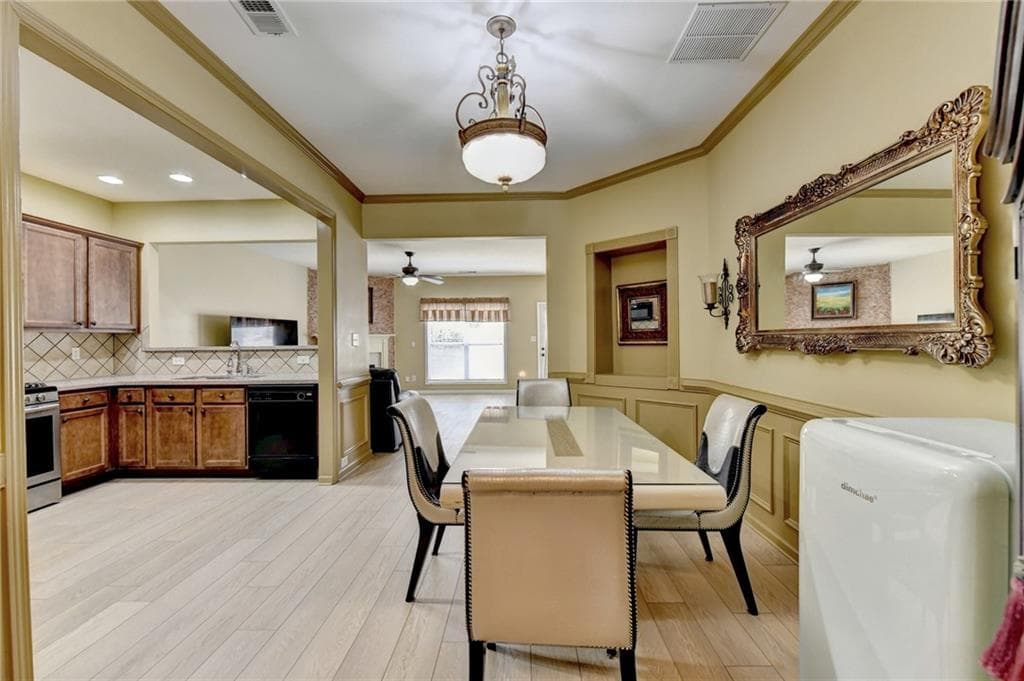 2 bedroom, 3 bathroom, 1,798 sq ft townhouse for sale at 2726 Beynon Lane, Suwanee, GA 30024 — photo 10