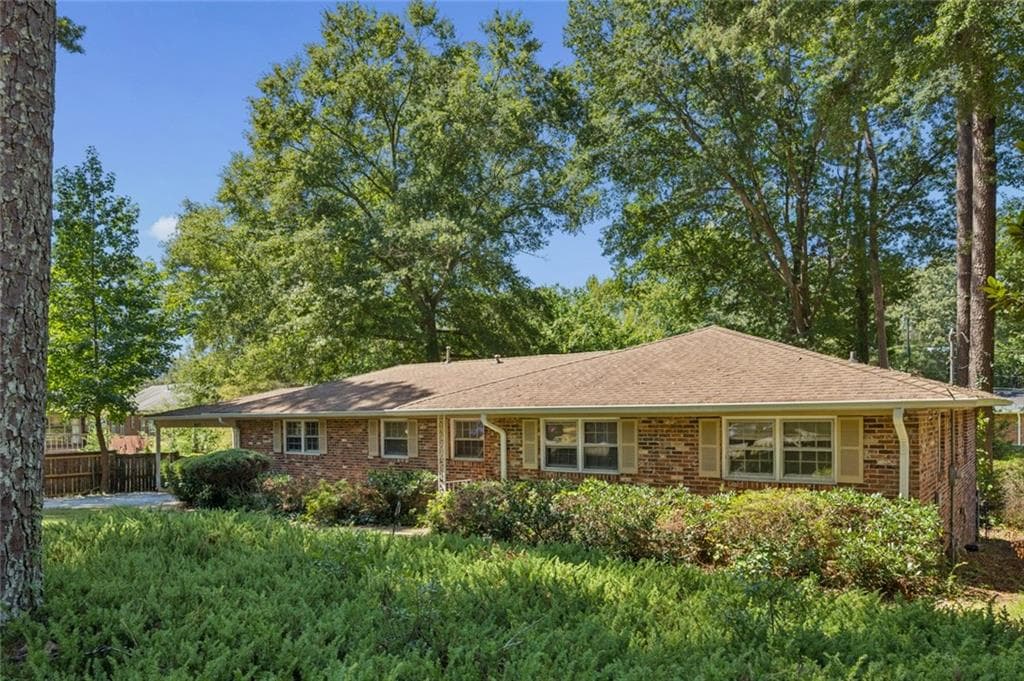4 bedroom, 2 bathroom, 1,846 sq ft single family residence for sale at 2677 Lancaster Drive, East Point, GA 30344 — photo 4