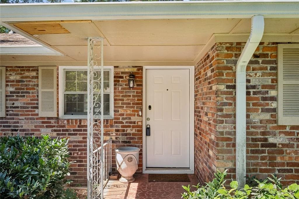 4 bedroom, 2 bathroom, 1,846 sq ft single family residence for sale at 2677 Lancaster Drive, East Point, GA 30344 — photo 5
