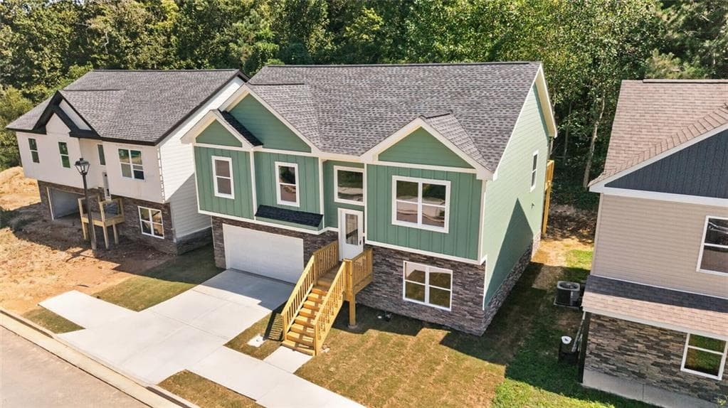 5 bedroom, 2 bathroom, 2,720 sq ft single family residence for sale at 2140 Rosemary Way, Gainesville, GA 30507 — photo 6