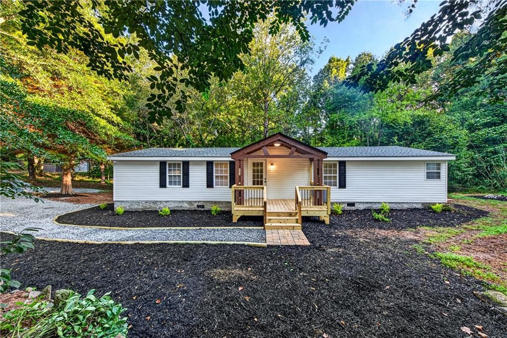 3 bedroom, 2 bathroom, 1,288 sq ft home for sale at 100 Salisbury Road, Dahlonega, GA