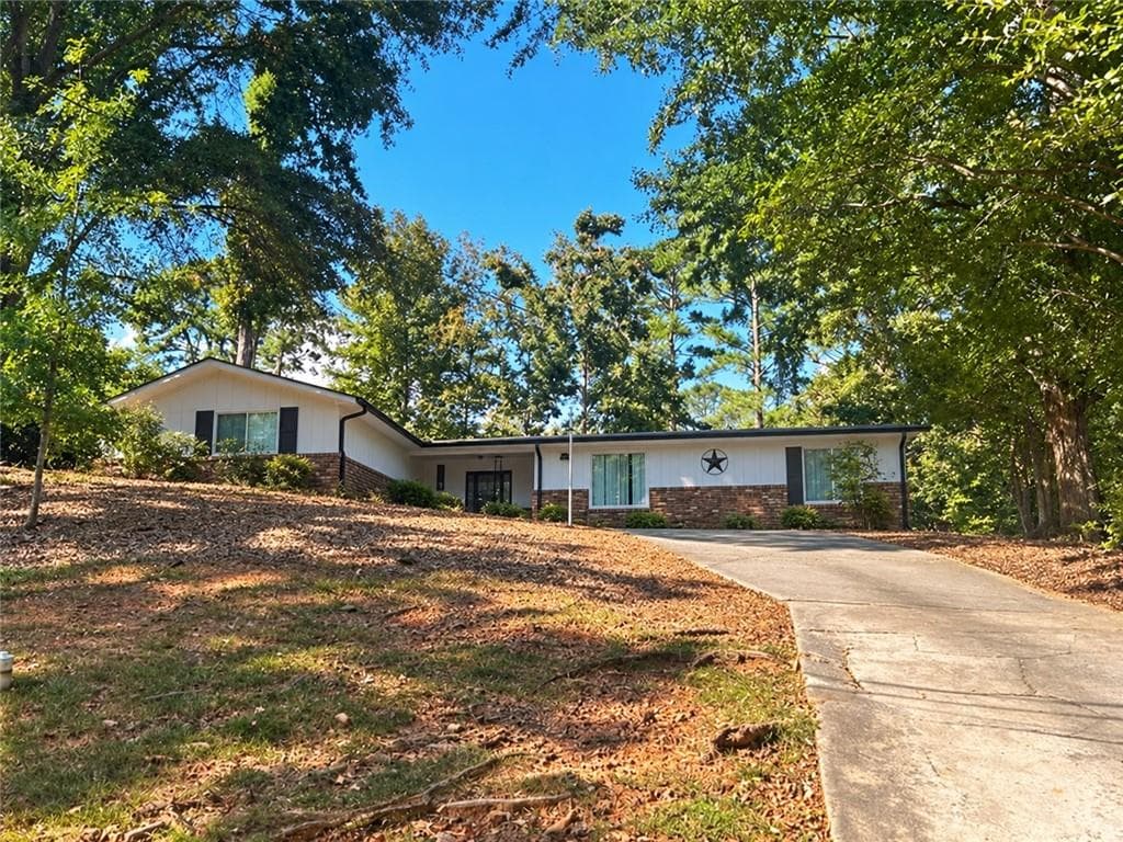 triplex for sale at 1314 N Cliff Valley Way, Brookhaven, GA 30319