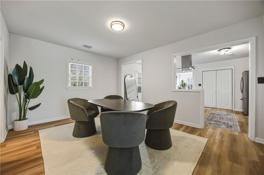 3 bedroom, 2 bathroom, 1,456 sq ft single family residence for sale at 951 Lawton Street, Atlanta, GA 30310 — photo 2