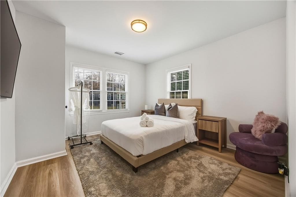 3 bedroom, 2 bathroom, 1,456 sq ft single family residence for sale at 951 Lawton Street, Atlanta, GA 30310 — photo 3