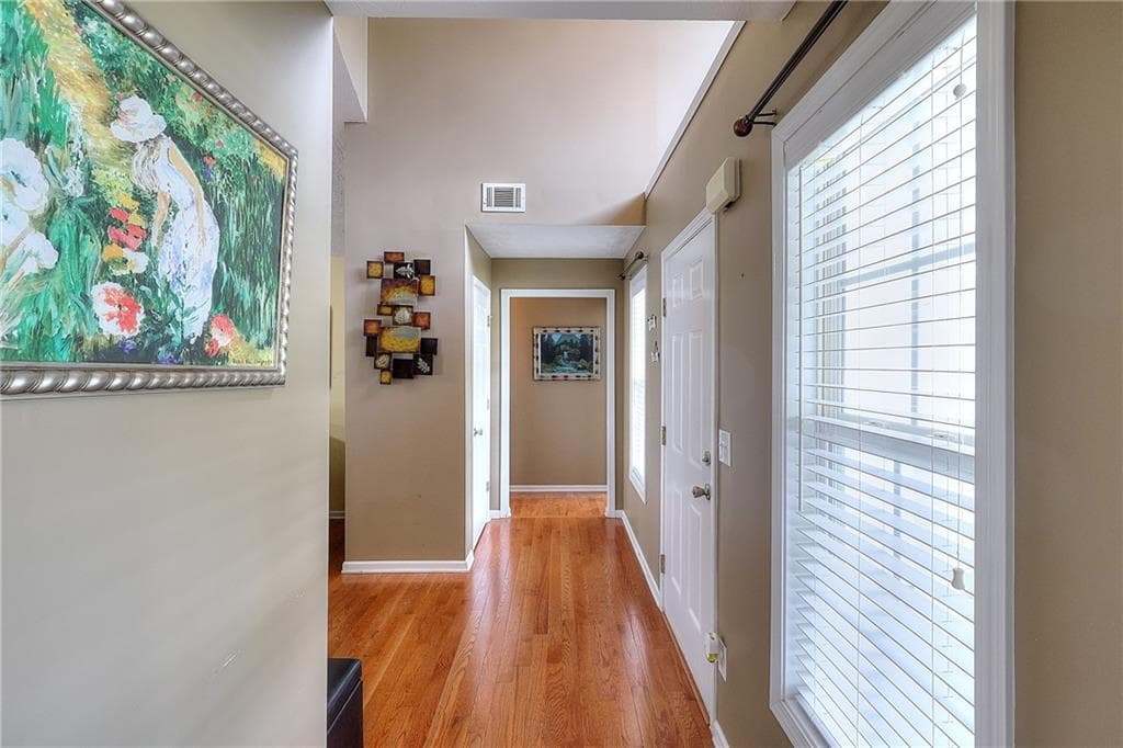3 bedroom, 3 bathroom, 3,304 sq ft single family residence for sale at 1106 Caroline Court, Loganville, GA 30052 — photo 2
