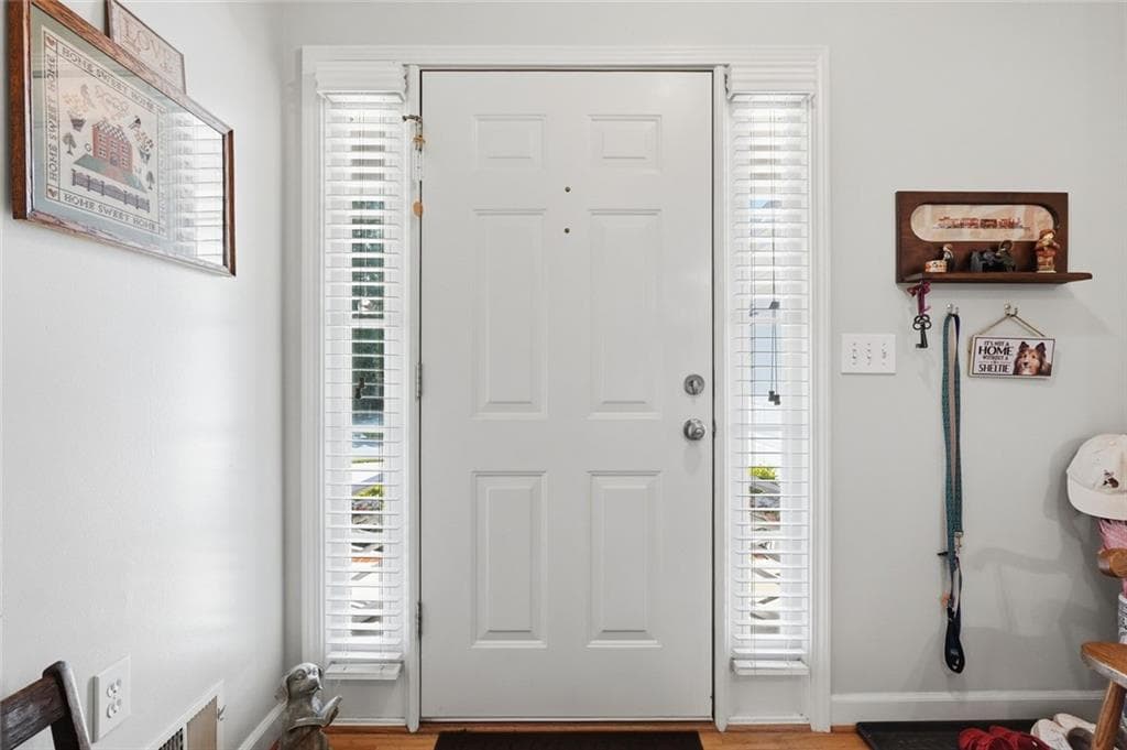 3 bedroom, 3 bathroom, 2,389 sq ft single family residence for sale at 805 Ivy Ridge Drive, Loganville, GA 30052 — photo 9