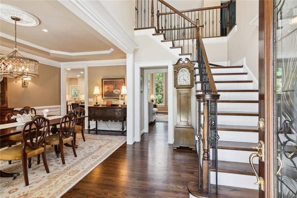 5 bedroom, 5 bathroom, 3,650 sq ft single family residence for sale at 116 Riverview Drive, Suwanee, GA 30024 — photo 3