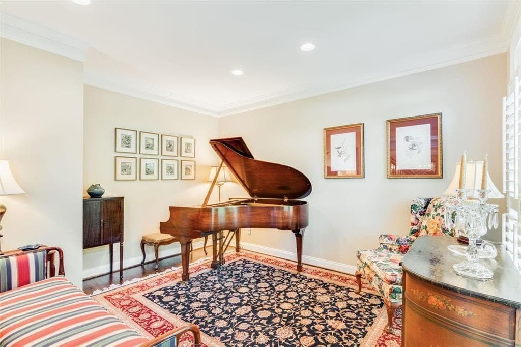 5 bedroom, 5 bathroom, 3,650 sq ft single family residence for sale at 116 Riverview Drive, Suwanee, GA 30024 — photo 6