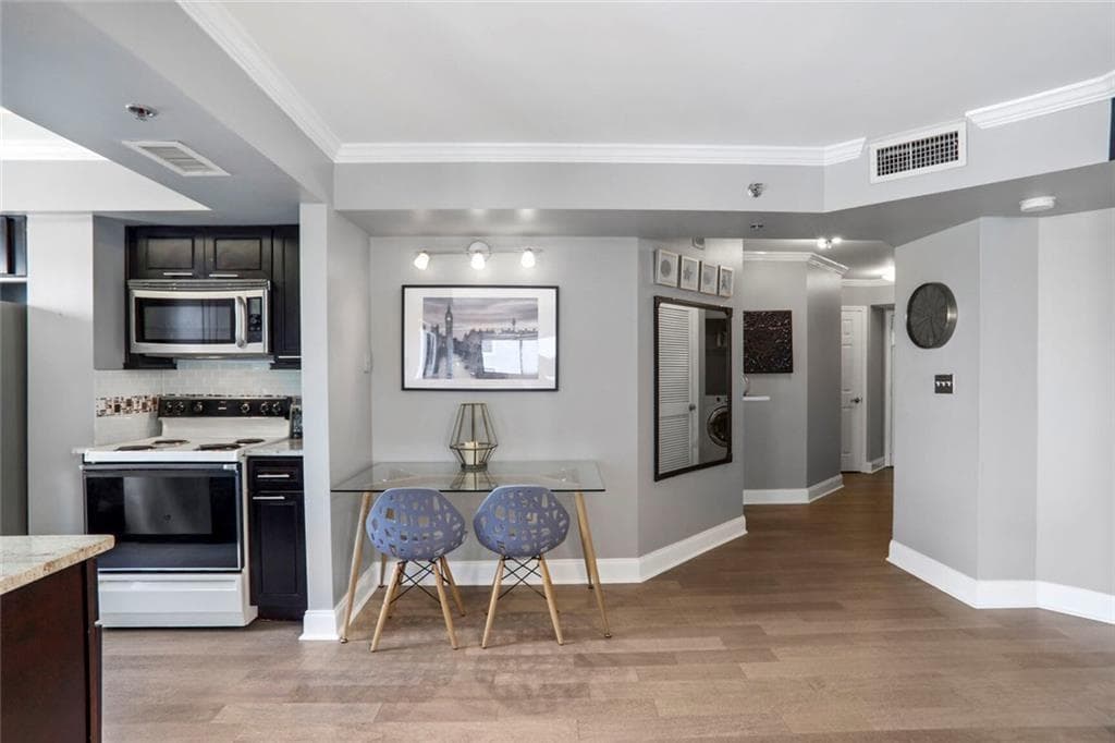 1 bedroom, 1 bathroom, 769 sq ft condominium for sale at 795 Hammond Drive 1012, Atlanta, GA 30328 — photo 7