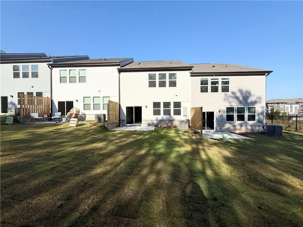 3 bedroom, 3 bathroom, 1,825 sq ft townhouse for rent at 546 East Rope Mill, Holly Springs, GA 30115 for $2,475 a month — photo 3