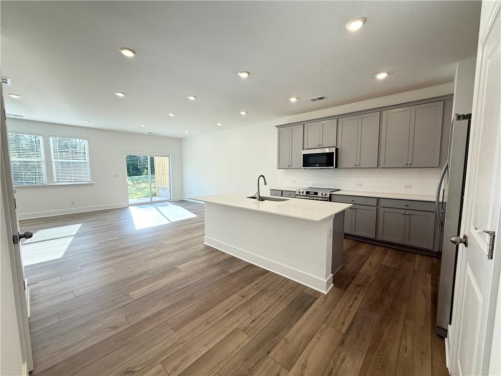 3 bedroom, 3 bathroom, 1,825 sq ft townhouse for rent at 546 East Rope Mill, Holly Springs, GA 30115 for $2,475 a month — photo 8
