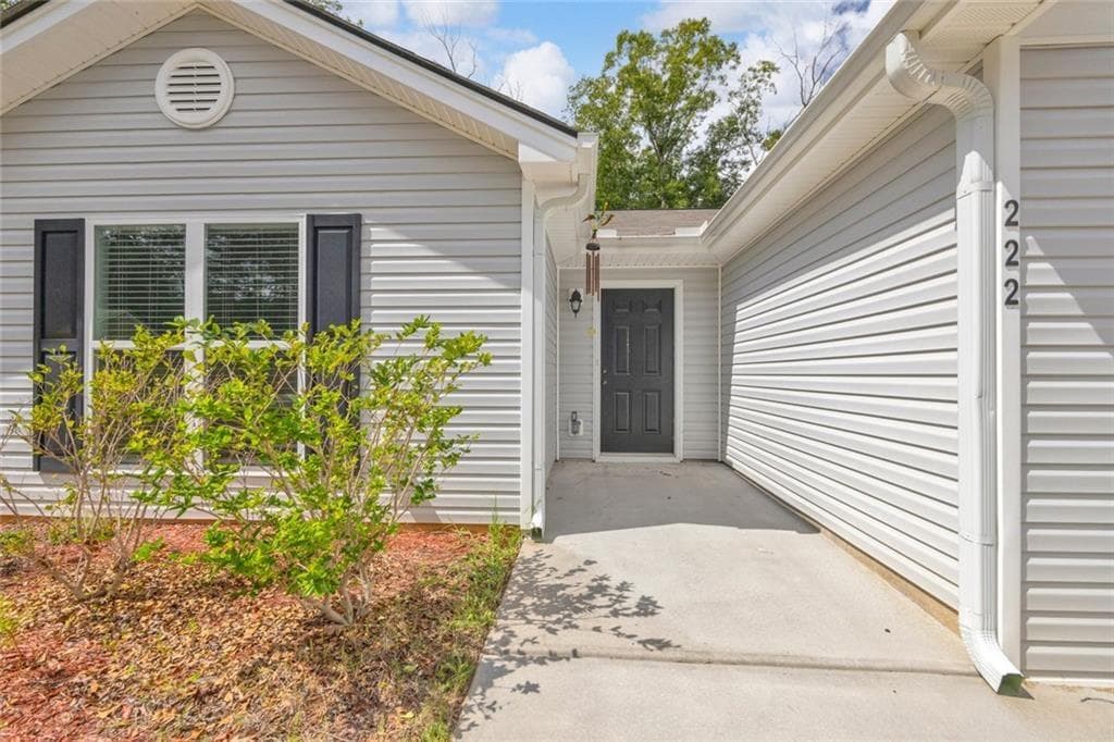 3 bedroom, 2 bathroom, 1,464 sq ft single family residence for sale at 222 Rollingwood Drive, Hull, GA 30646 — photo 5