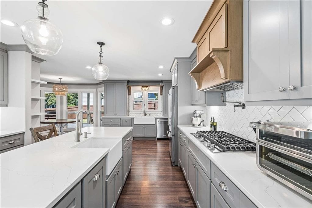 4 bedroom, 3 bathroom, 2,210 sq ft single family residence for sale at 939 Flowers Crossing, Lawrenceville, GA 30044 — photo 7