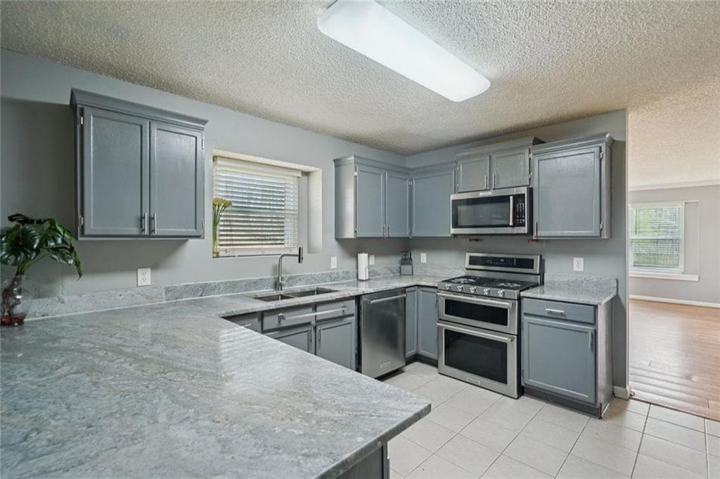 4 bedroom, 3 bathroom, 2,398 sq ft single family residence for sale at 2100 Green Tree Court, Lithonia, GA 30058 — photo 8