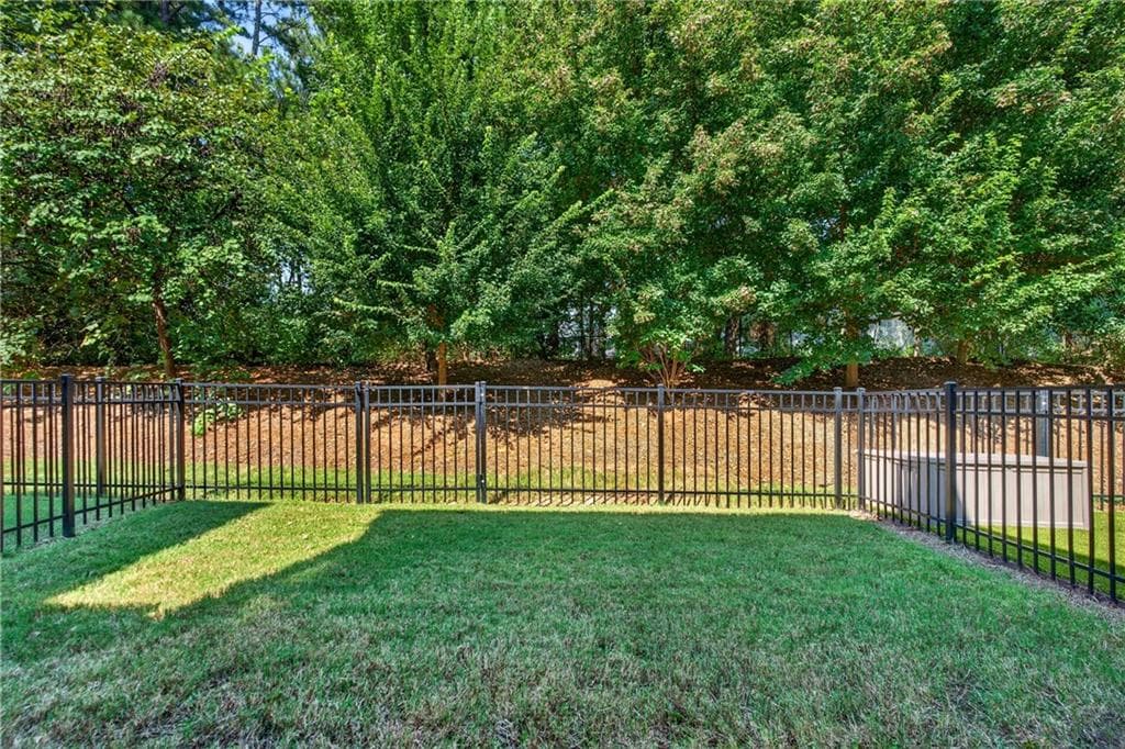 3 bedroom, 3 bathroom, 2,223 sq ft townhouse for sale at 1150 Harper Drive, Alpharetta, GA 30076 — photo 3