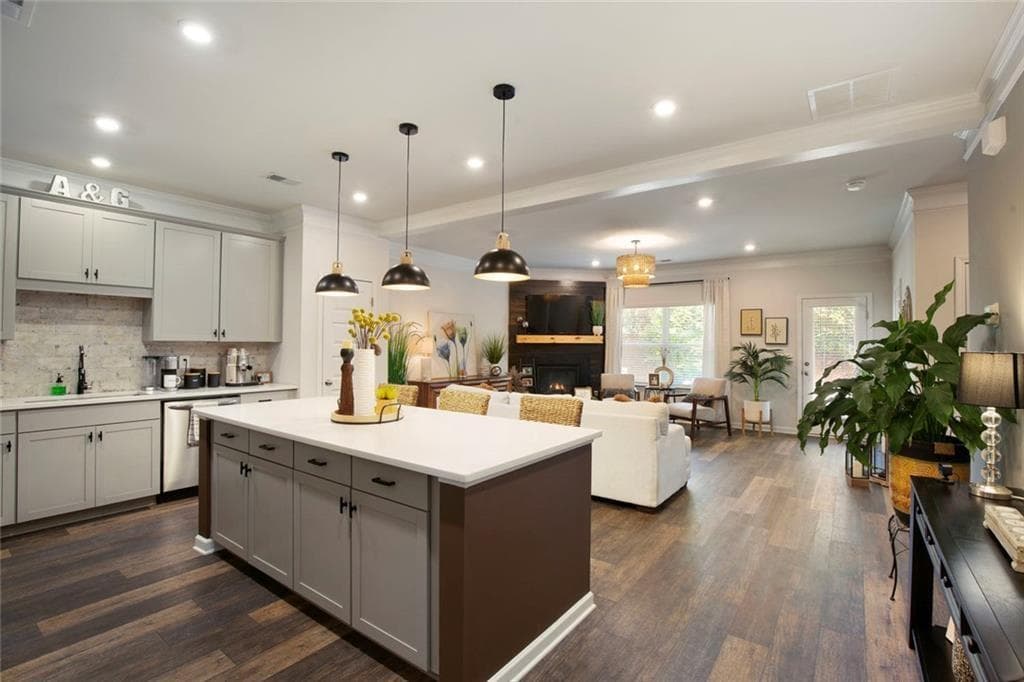 3 bedroom, 3 bathroom, 2,388 sq ft townhouse for sale at 150 Flynn Street, Lawrenceville, GA 30046 — photo 3