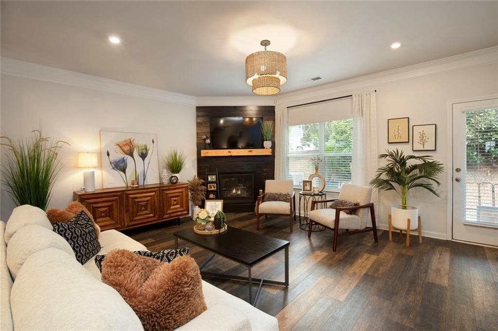 3 bedroom, 3 bathroom, 2,388 sq ft townhouse for sale at 150 Flynn Street, Lawrenceville, GA 30046 — photo 4