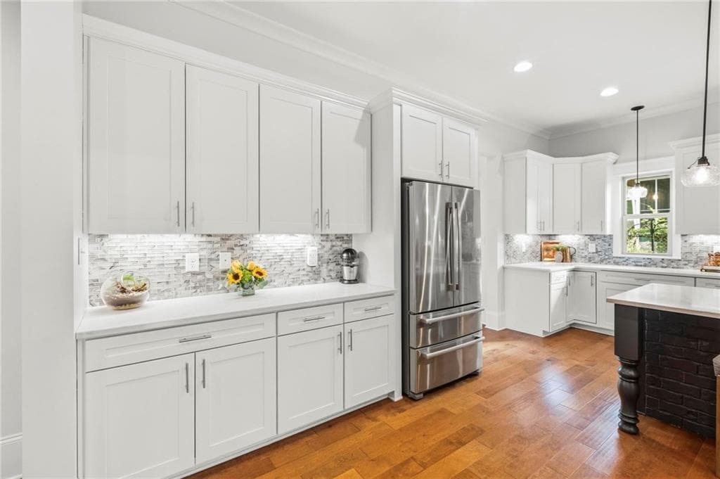4 bedroom, 5 bathroom, 4,515 sq ft single family residence for sale at 2043 Cambridge Avenue, Atlanta, GA 30337 — photo 10