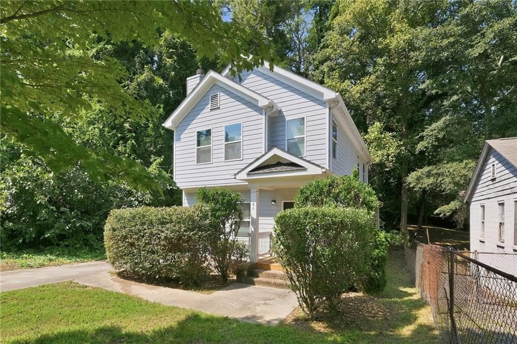 3 bedroom, 3 bathroom, 1,790 sq ft single family residence for rent at 84 Holly Road, Atlanta, GA 30314 for $2,350 a month — photo 2