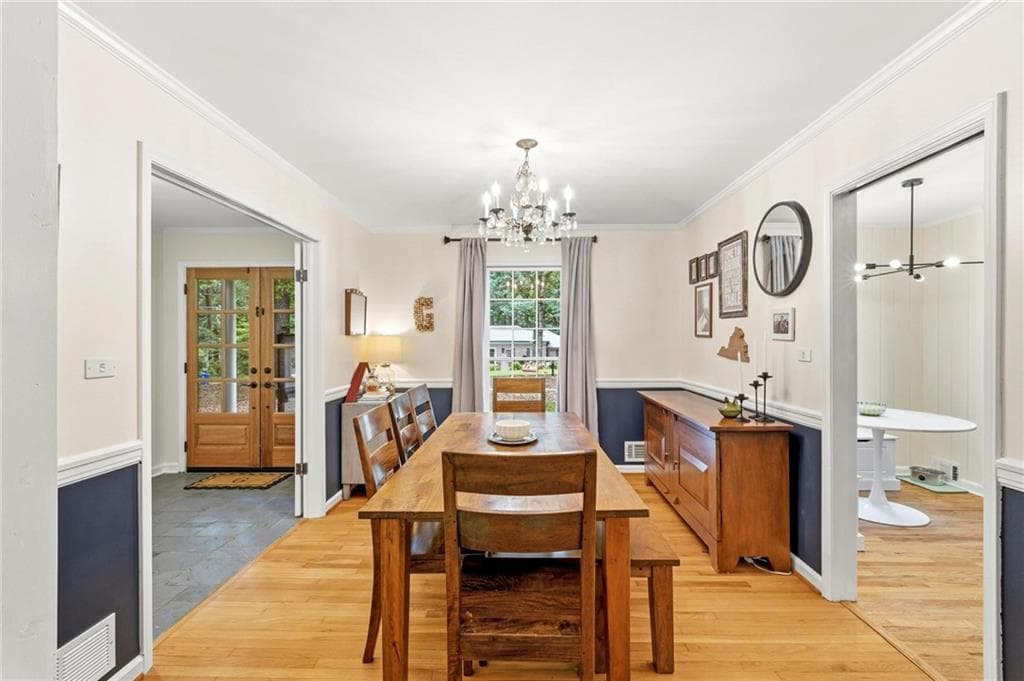 4 bedroom, 3 bathroom, 2,171 sq ft single family residence under contract at 2373 Oxbow Circle, Stone Mountain, GA 30087 — photo 5