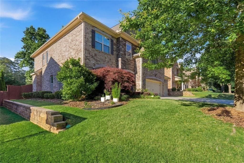5 bedroom, 5 bathroom, 4,645 sq ft single family residence for sale at 1255 Redbud Drive, Alpharetta, GA 30005 — photo 4