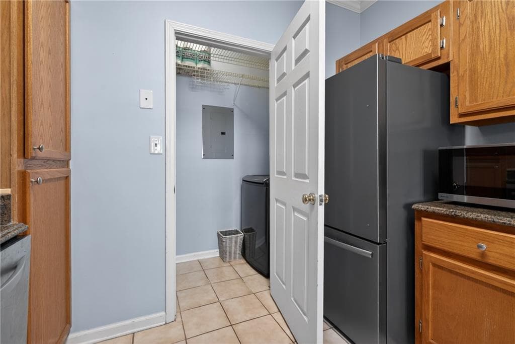 3 bedroom, 3 bathroom, 1,896 sq ft condominium for sale at 105 Vinings Forest Circle, Smyrna, GA 30080 — photo 8