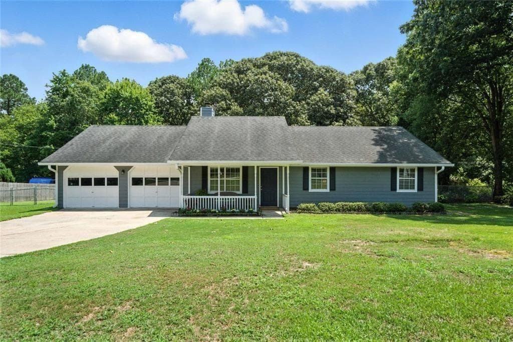 3 bedroom, 2 bathroom, 1,355 sq ft single family residence for sale at 111 Brownsmill Drive, Grayson, GA 30017