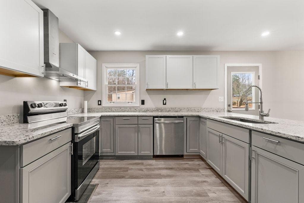 3 bedroom, 3 bathroom, 1,768 sq ft single family residence for sale at 1200 Park Place Drive, Jonesboro, GA 30236 — photo 7