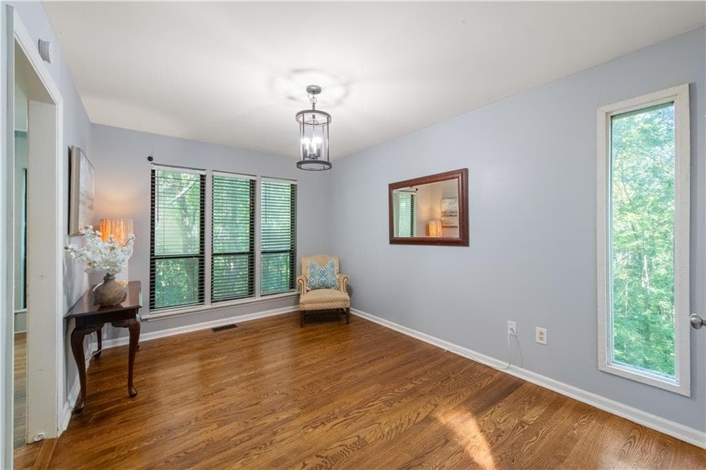 3 bedroom, 3 bathroom, 2,474 sq ft single family residence for sale at 638 Green Valley Drive, Smyrna, GA 30082 — photo 9