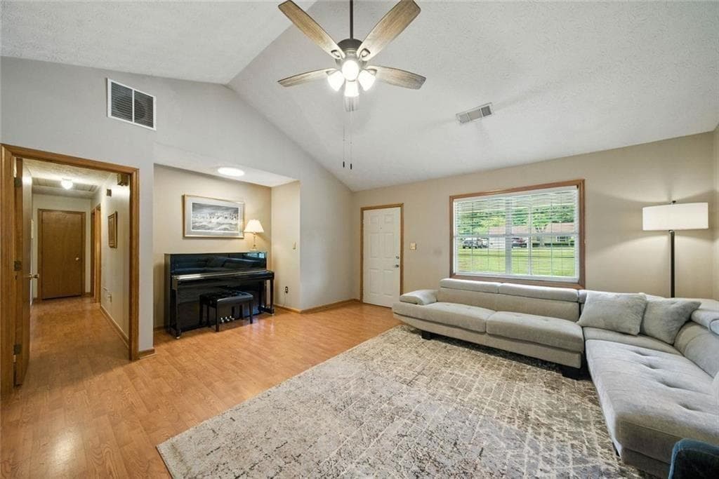 3 bedroom, 2 bathroom, 1,355 sq ft single family residence for sale at 111 Brownsmill Drive, Grayson, GA 30017 — photo 9