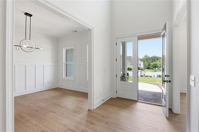 5 bedroom, 5 bathroom, 3,592 sq ft single family residence for sale at 3149 Spinnakers Reach View, Marietta, GA 30064 — photo 9
