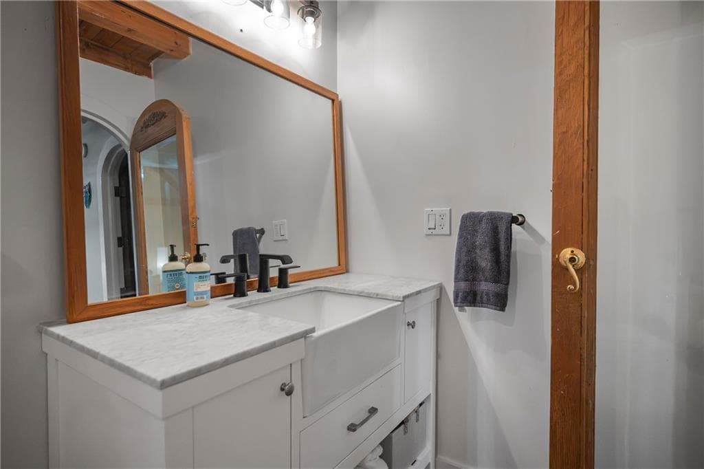 3 bedroom, 2 bathroom, 1,620 sq ft single family residence for sale at 149 River Ridge Road, Blue Ridge, GA 30513 — photo 9