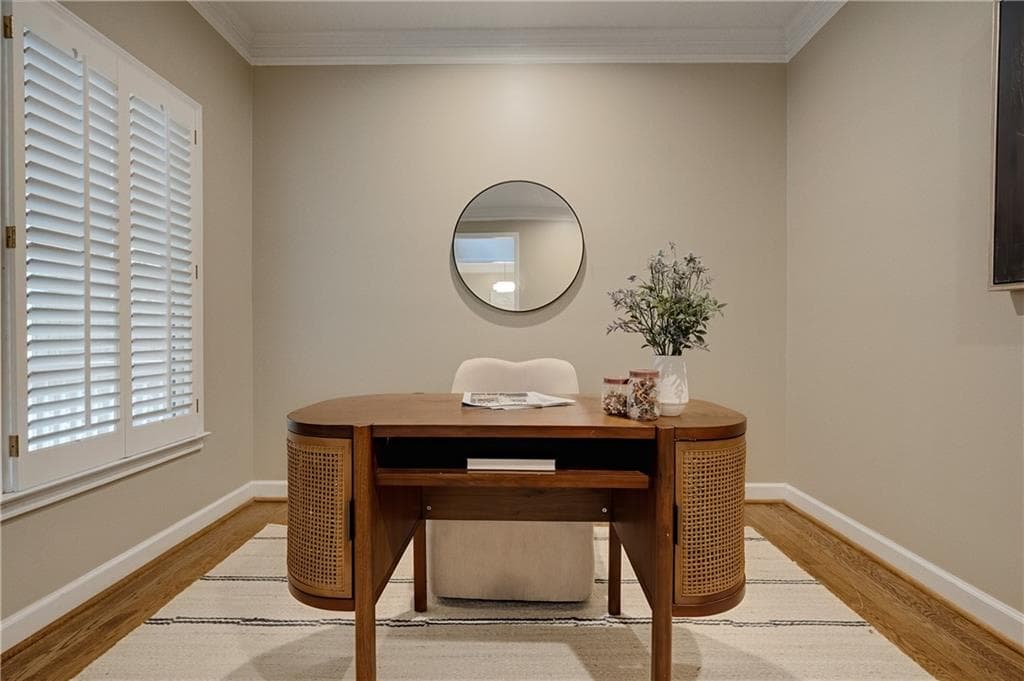 3 bedroom, 3 bathroom, 1,922 sq ft single family residence for sale at 830 Monroe Circle, Atlanta, GA 30308 — photo 9