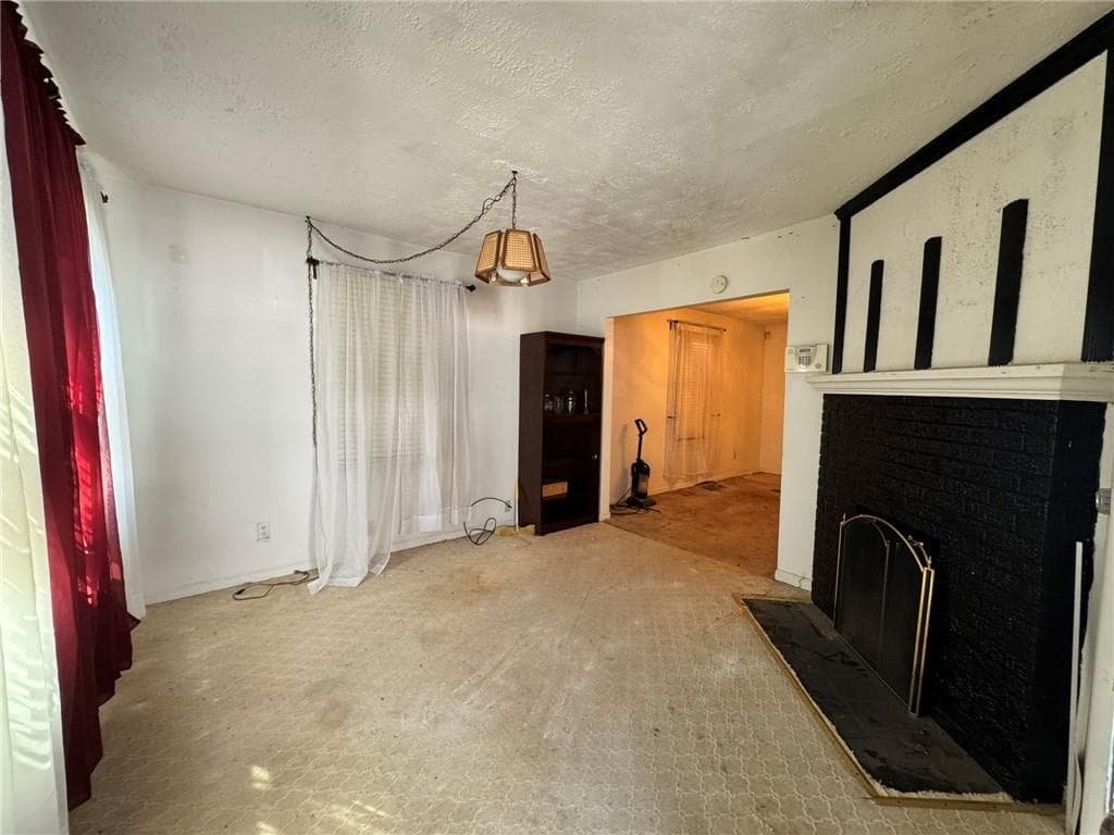 3 bedroom, 2 bathroom, 1,236 sq ft single family residence for sale at 1920 Hallman Street, Atlanta, GA 30317 — photo 5