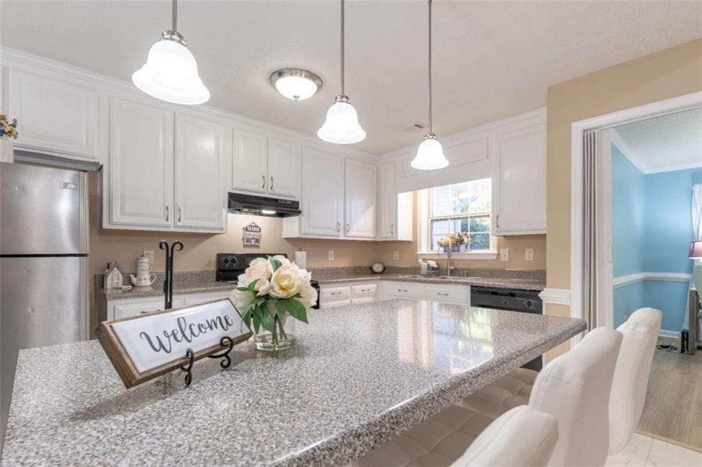3 bedroom, 2 bathroom, 1,894 sq ft single family residence for sale at 3040 S Ola Road, Locust Grove, GA 30248 — photo 9