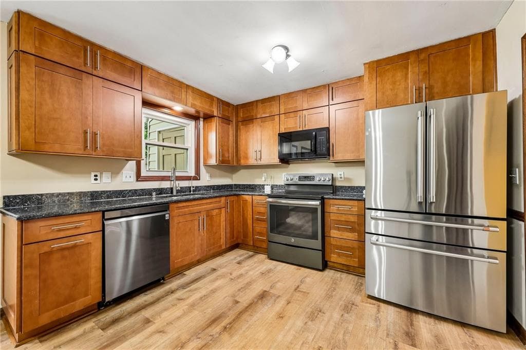 2 bedroom, 3 bathroom, 1,199 sq ft townhouse for sale at 6060 Sand Wedge Circle, Kennesaw, GA 30144 — photo 7