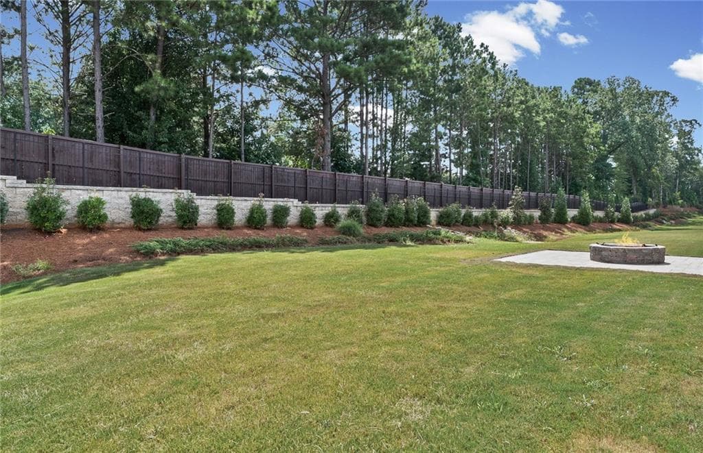 3 bedroom, 2 bathroom, 1,590 sq ft single family residence for sale at 1109 LeConte Court, Griffin, GA 30223 — photo 3